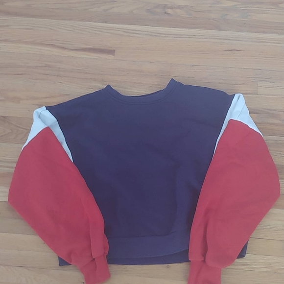 F21 Cropped Crewneck - Picture 1 of 3